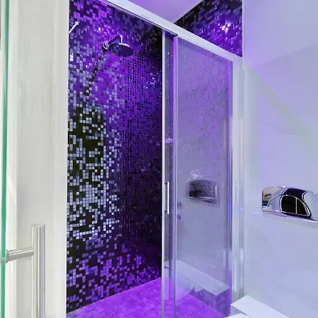 Just Chilling Hotel 4*